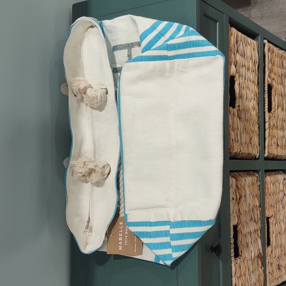 Mabelle Tote Beach Bag NWT - Picture 5 of 6